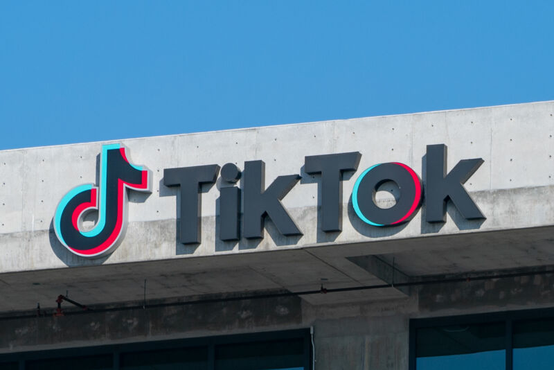 疯狂小杨哥回应开设杭州分公司，称将在 TikTok 开设电商-广告人干货库