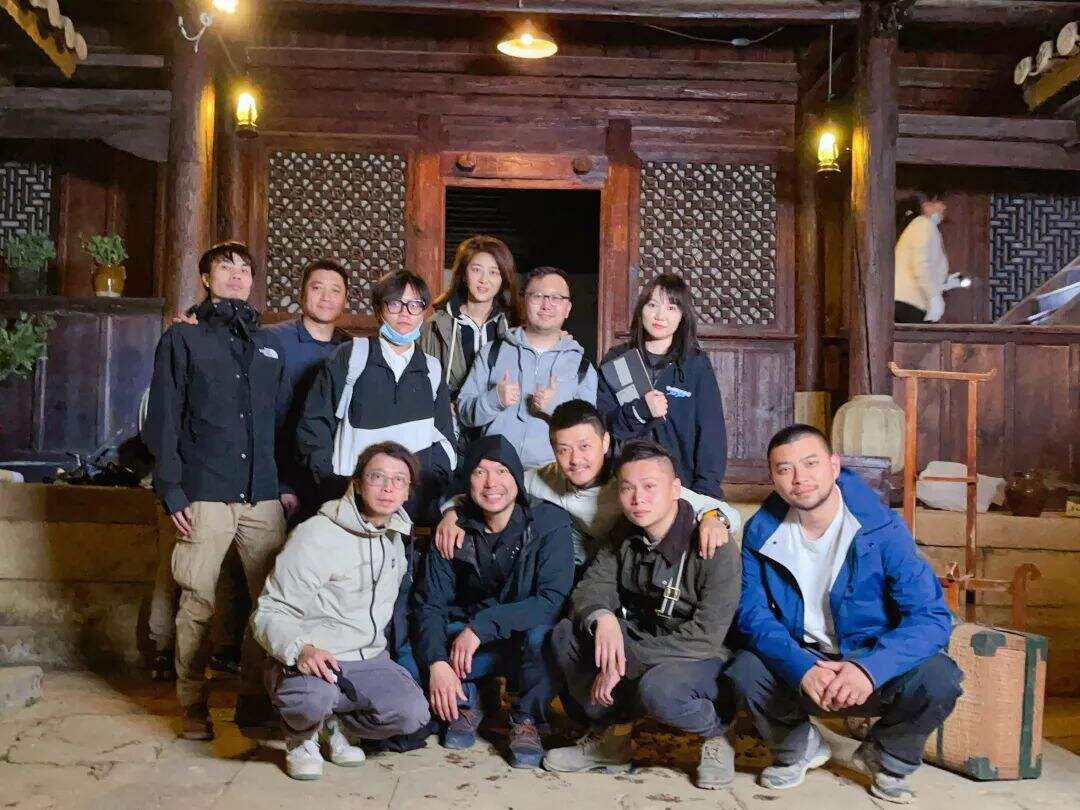 广告人干货库 壹捌零:京东把20年的陪伴,浓缩成了三个故事-广告人干货库