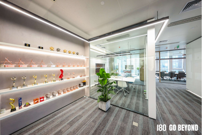 广告人干货库 壹捌零:上海公司乔迁,焕新空间活力,180度创意新视界-广告人干货库