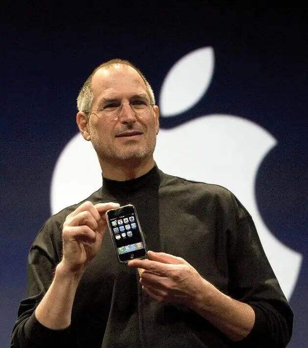 广告人干货库 下一台 iPhone 何必是手机,苹果发布首款头显 Vision Pro-广告人干货库