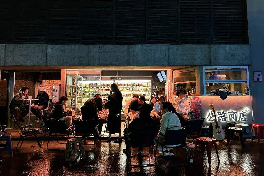 广告人干货库 专访公路商店:从媒体到零售,怎么和年轻人既谈感情又赚钱?-广告人干货库
