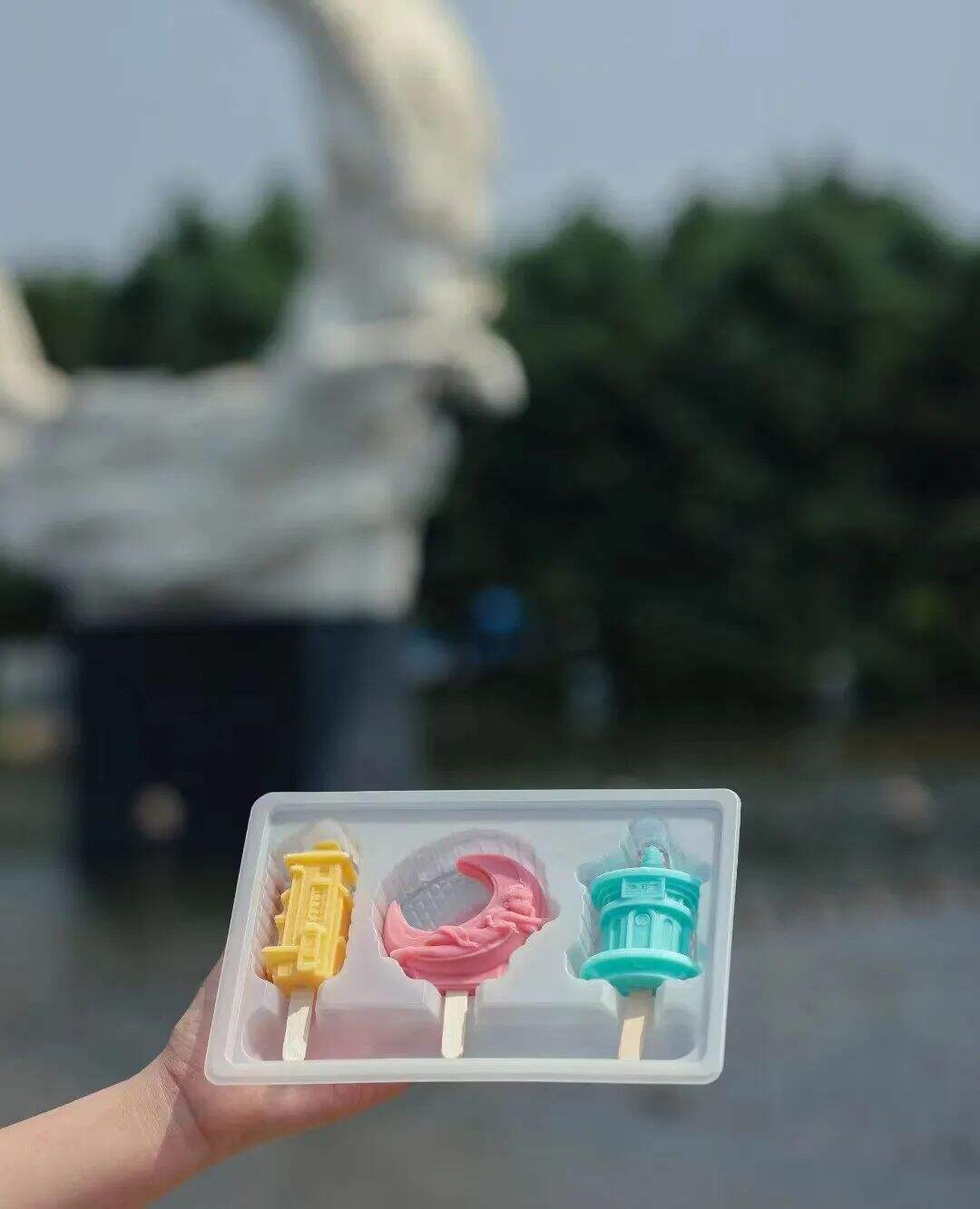 广告人干货库 各地“丑雪糕”文创大比拼,太可怕了!-广告人干货库