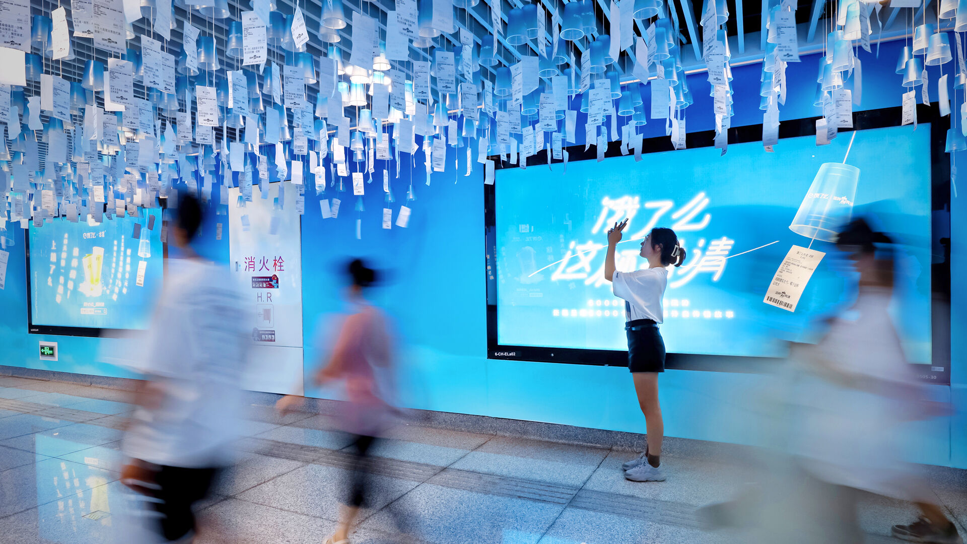 广告人干货库 饿了么奶茶杯风铃,还原6000个真实小票传情故事-广告人干货库