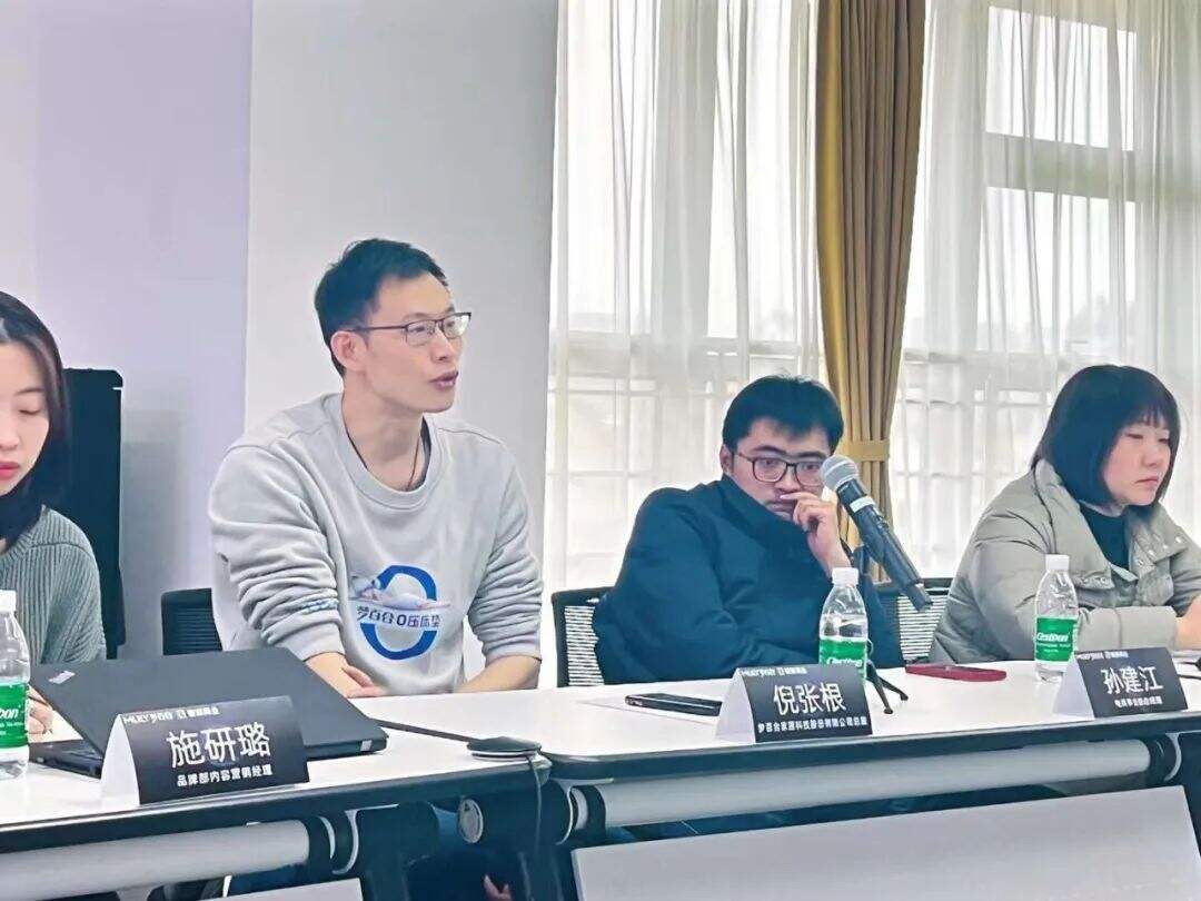 广告人干货库 松鼠跃动×梦百合:超级案例战略传播,霸屏杭州机场媒体广告!-广告人干货库