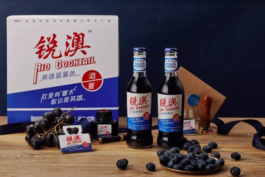 广告人干货库 让10000人喝墨水,“墨水鸡尾酒”幕后揭秘-广告人干货库