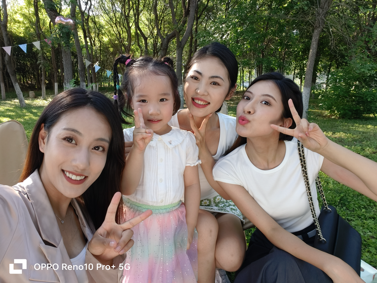 广告人干货库 OPPO Reno10系列:每一场好久不见,都值得好好合影留念-广告人干货库