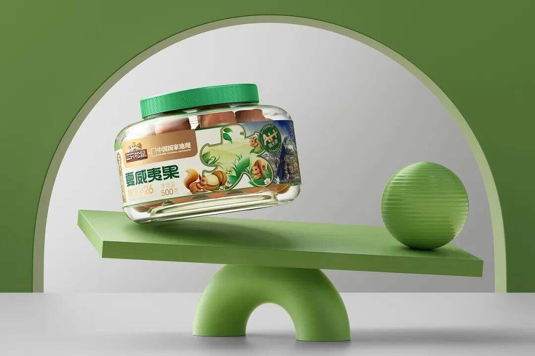 广告人干货库 三只松鼠x中国国家地理联名新包装,爆款预定!-广告人干货库