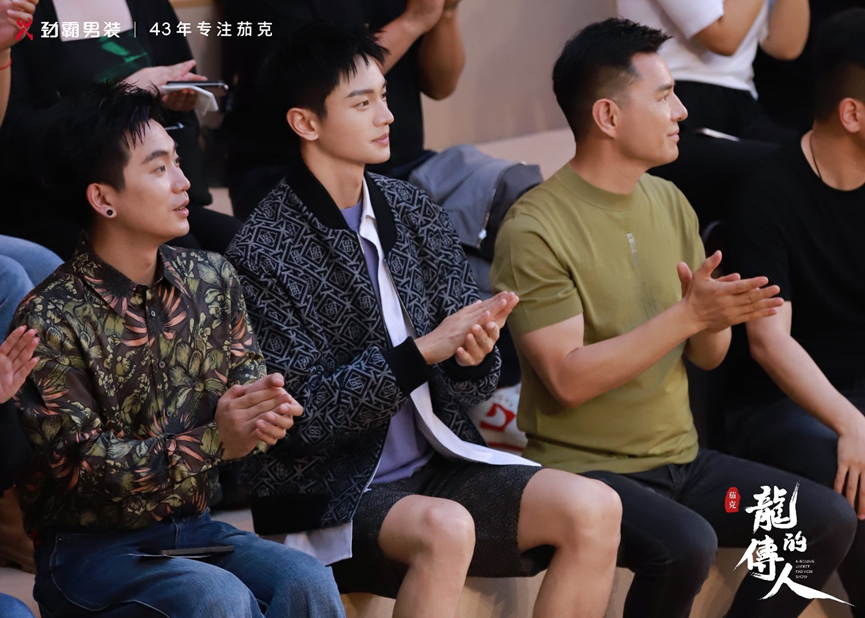 广告人干货库 不止于“秀”,劲霸男装以“3大体验”演绎东方美学的当代时尚品味-广告人干货库