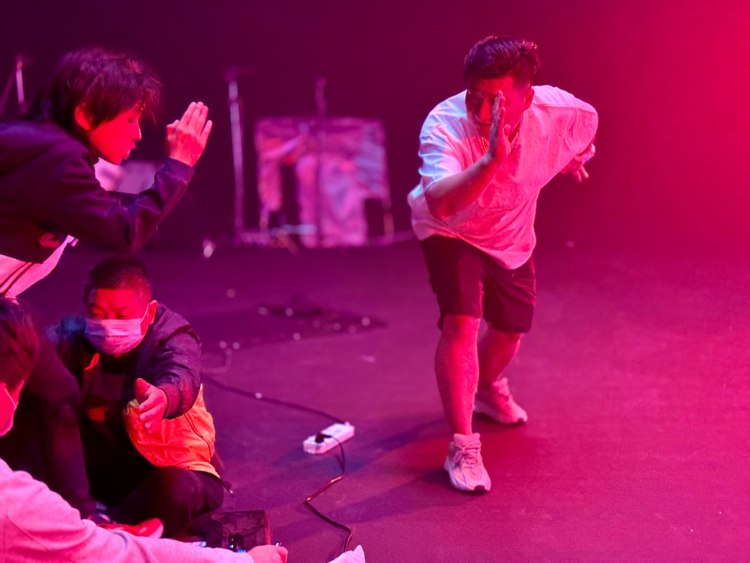 广告人干货库 FILA KIDS×SONIC联名款超跑鞋:跨次元冲刺上市-广告人干货库