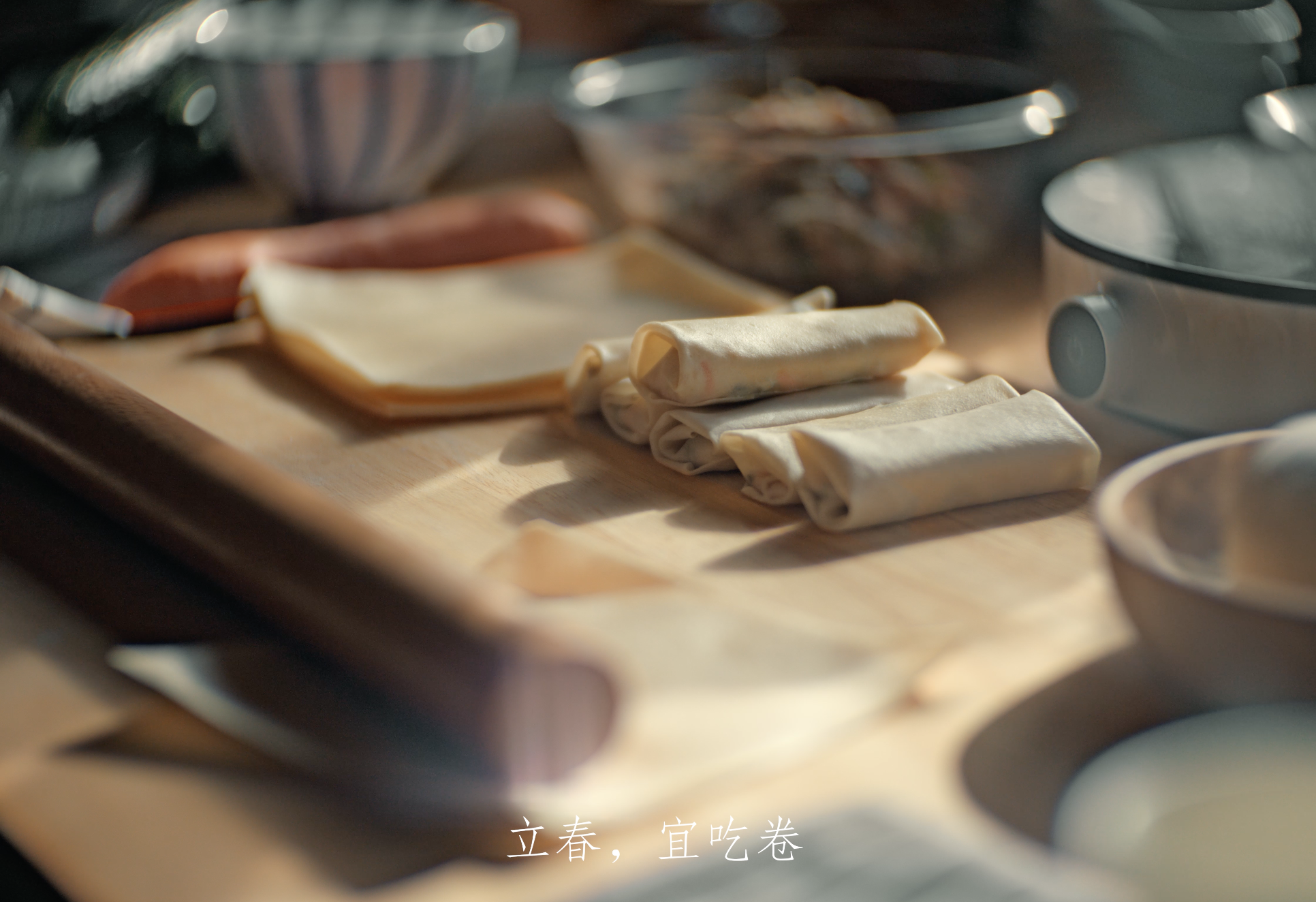 广告人干货库 饿了么立春短片:教你应对被卷的哲学-广告人干货库