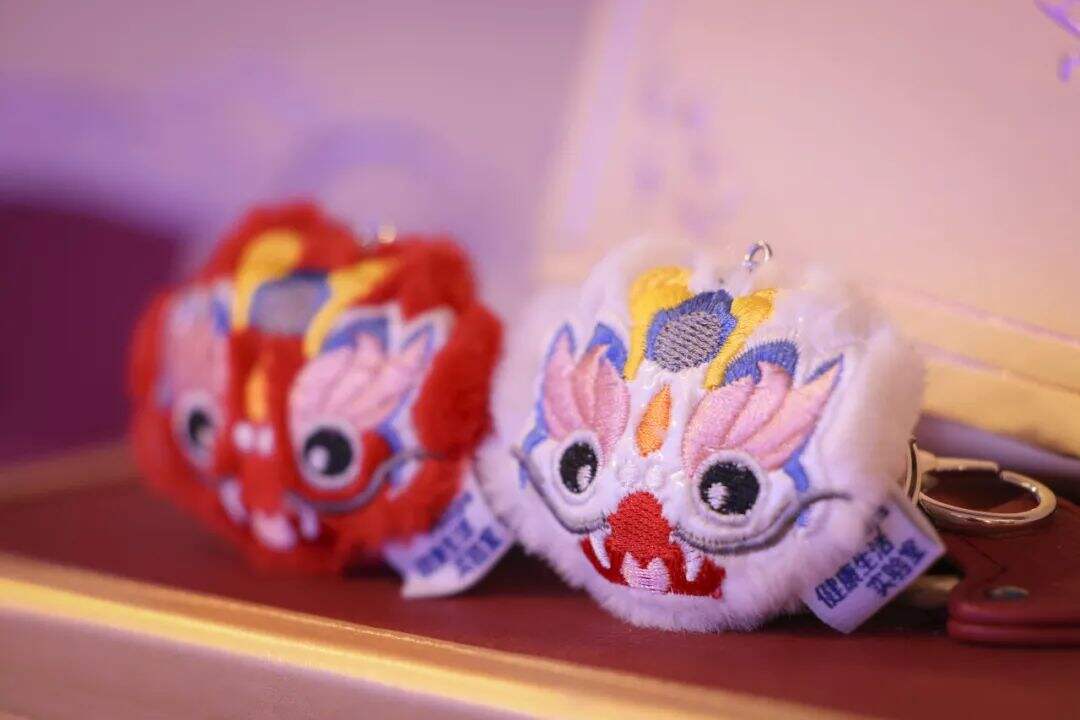 广告人干货库 新春换新皮,我们把巨龙请到了飞利浦健康生活Lab-广告人干货库