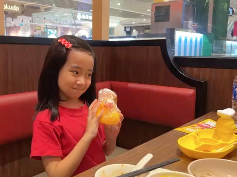 广告人干货库 华与华超级符号出海记:店小二新加坡药材烤鸭-广告人干货库