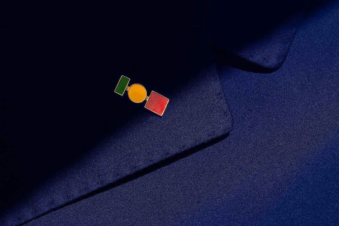 这么好的标志竟然弃用了？不是所有人都能接受极简设计！-广告人干货库