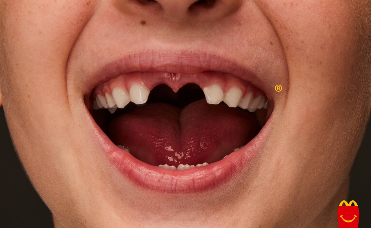 TBWA为麦当劳发布一组「Smiles」主题户外广告-广告人干货库