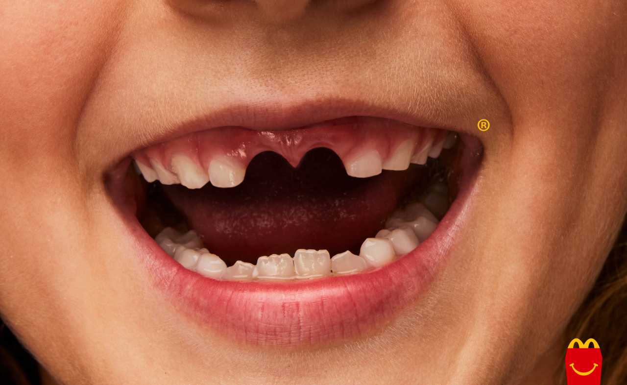 TBWA为麦当劳发布一组「Smiles」主题户外广告-广告人干货库