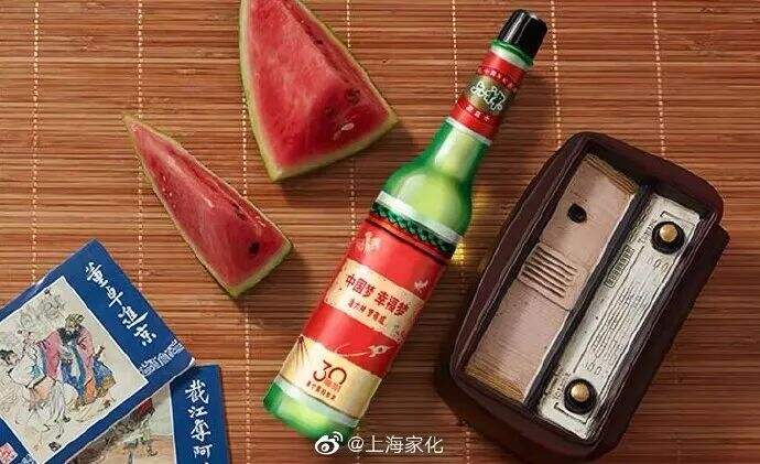 广告人干货库 夏日顶流·六神花露水又又出新包装了!这次是口香糖?| 广告人干货库-广告人干货库