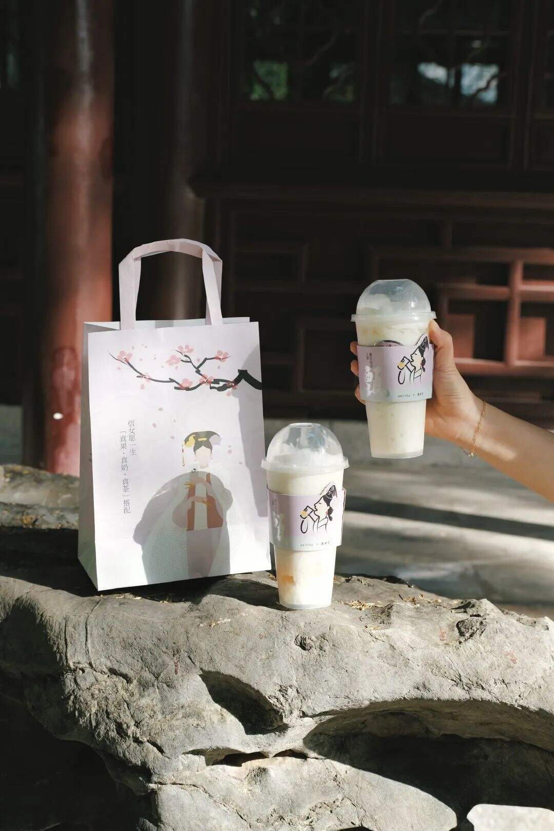 广告人干货库 大热影视剧联名,「喜茶x庆余年2」新品包装藏不住了!-广告人干货库