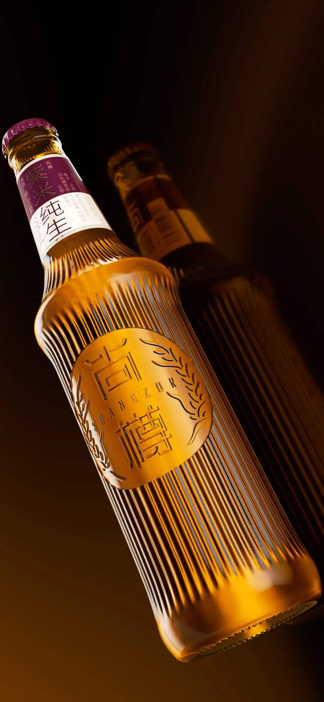百威+潘虎｜谁是 啤酒包装之王？-广告人干货库