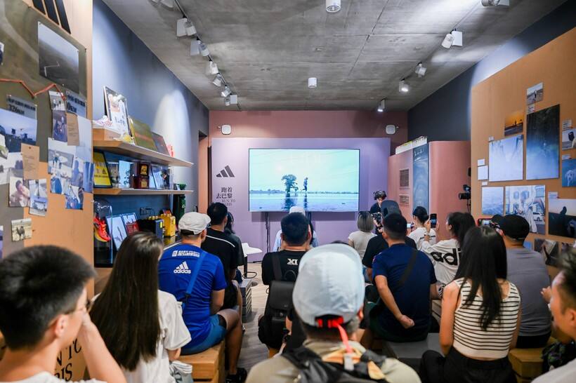 广告人干货库 从“跑着去巴黎”到“跑在了巴黎”这一年-广告人干货库