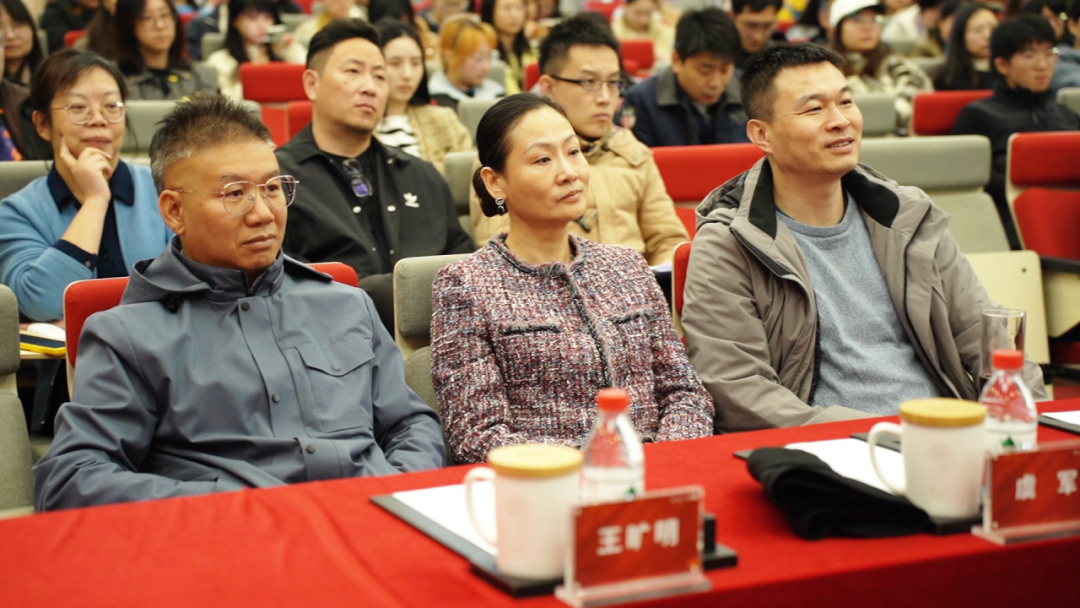 广告人干货库 思美传媒财务负责人辞职,两天后被罚500万-广告人干货库