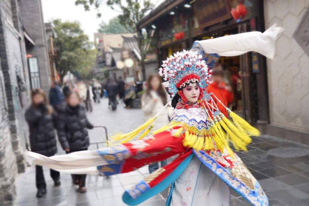 广告人干货库 天猫年货节:把亲爱的家乡,贴上车窗-广告人干货库