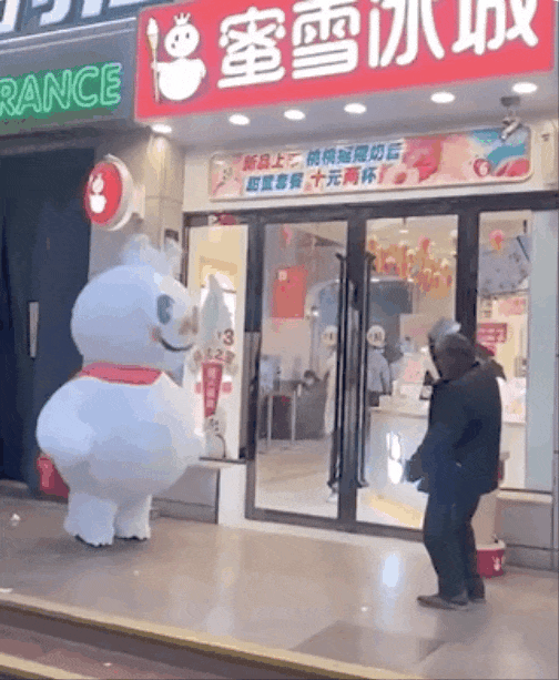 广告人干货库 雪王上市!1个好LOGO,是要让用户‘中毒’-广告人干货库