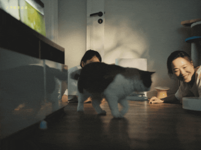 中好 × 天猫:一句「我的妈呀」,送给我们的妈妈-广告人干货库