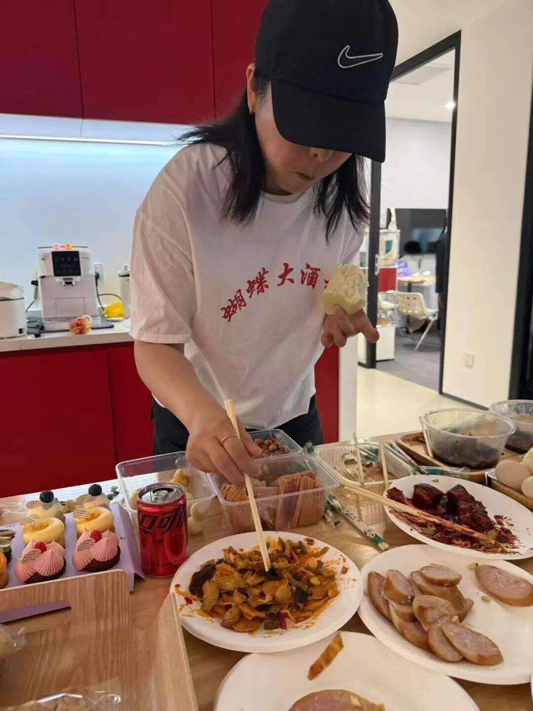 广告人干货库 LxU以乘成立全新设计工作室 —— 西3 DESIGN-广告人干货库