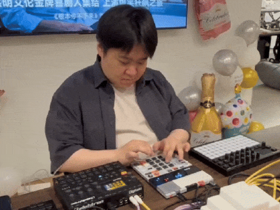 广告人干货库 LxU以乘成立全新设计工作室 —— 西3 DESIGN-广告人干货库