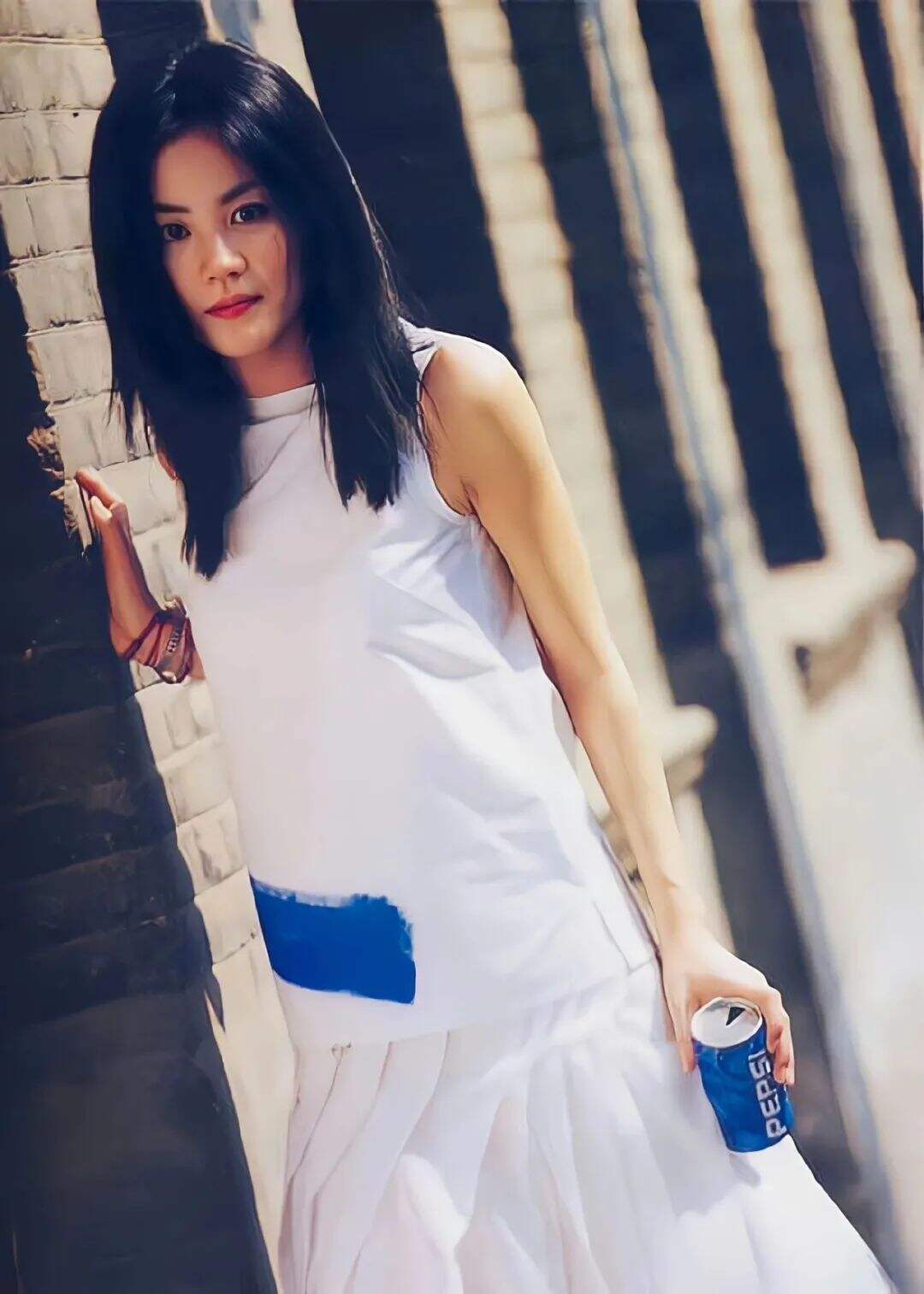 广告人干货库 原来20多年前的广告,比现在开放多了-广告人干货库
