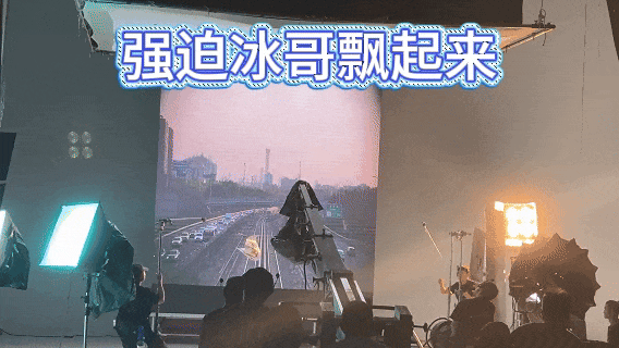 vivo X Fold5:贾冰的海报飘走了!-广告人干货库