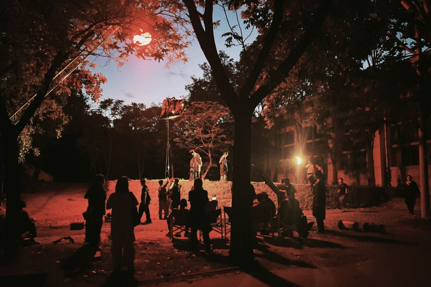 广告人干货库 京东快递×和平精英:毕业局跳哪儿?都没问题!-广告人干货库
