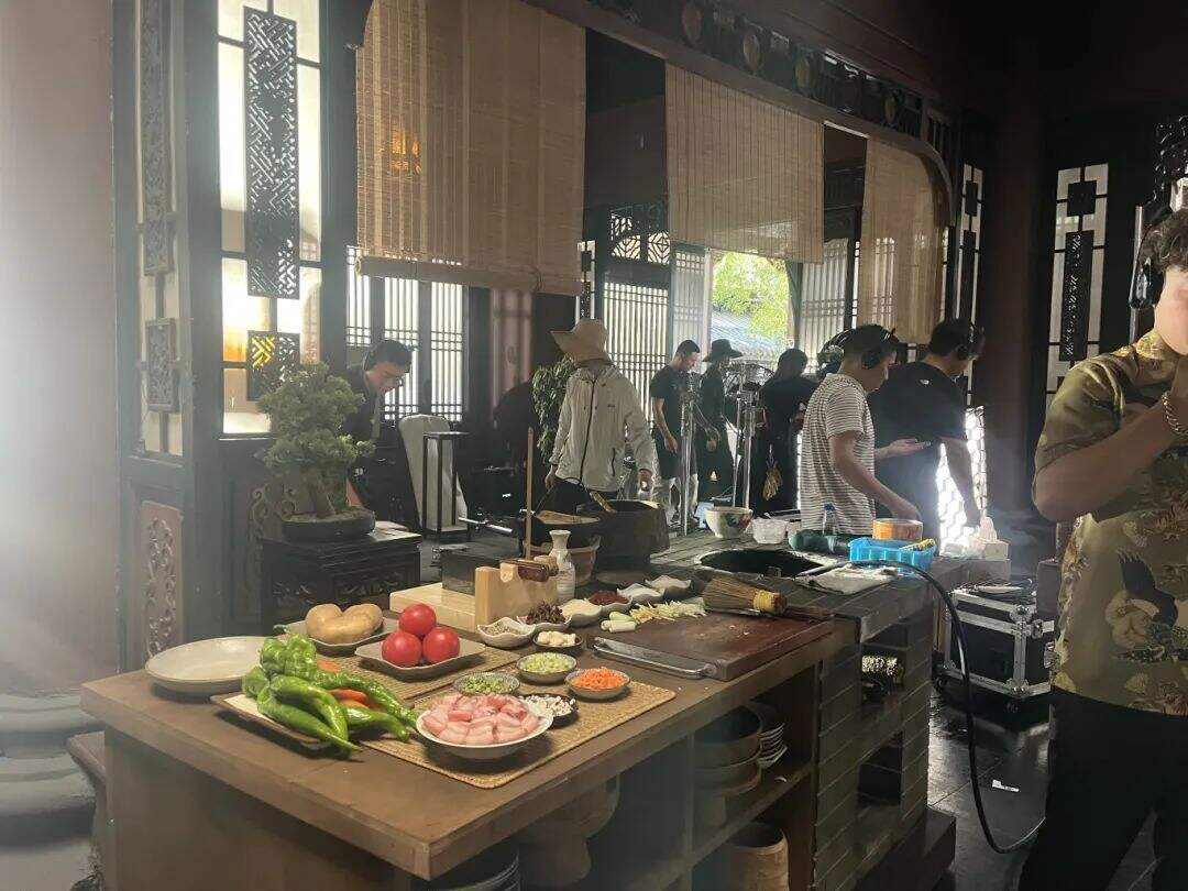 老乡鸡：史上超「香」文化人battle来了！-广告人干货库