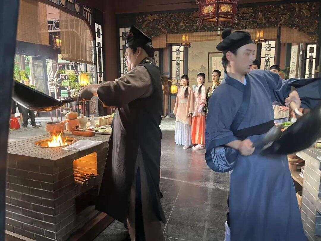 老乡鸡：史上超「香」文化人battle来了！-广告人干货库