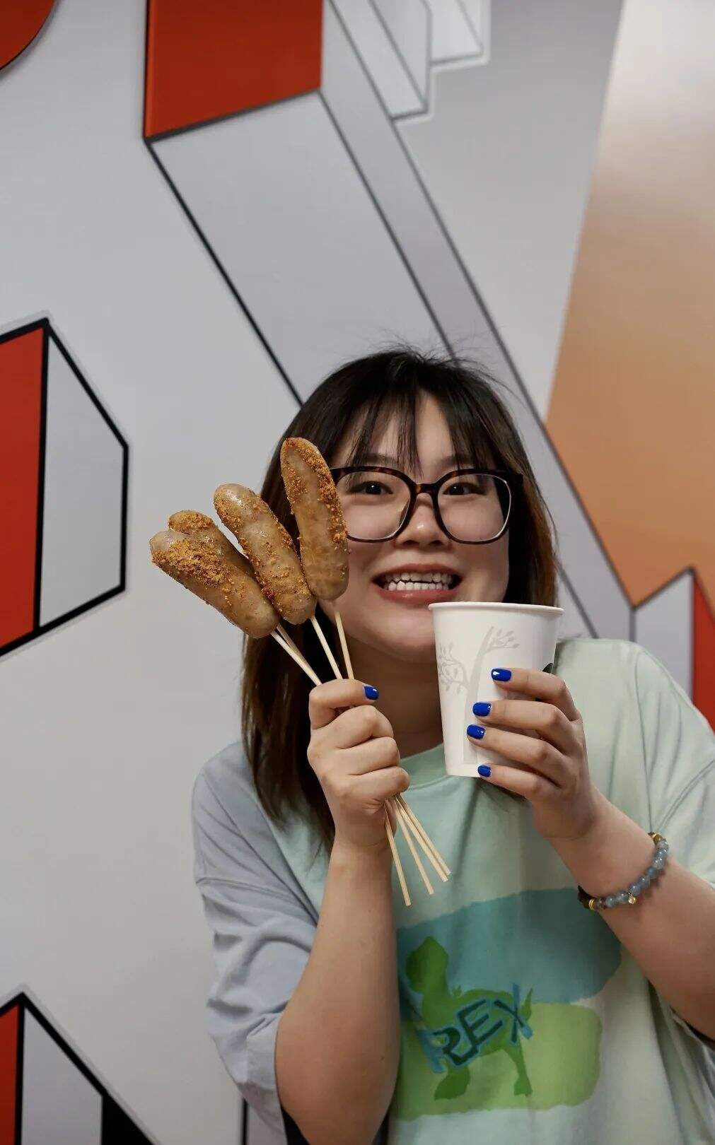广告人干货库 在公司逛市集,是最小单位的假期-广告人干货库