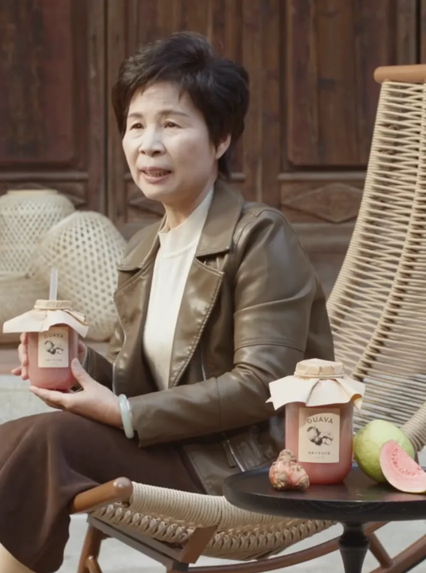 辛芷蕾封后香奈儿连发5条动态,企业如何借代言人显化品牌?-广告人干货库