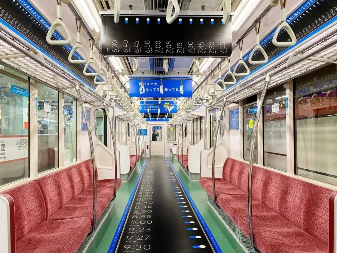 现在的地铁海报,都疯了吗?-广告人干货库