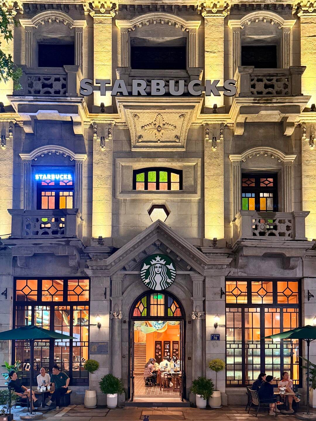 品牌门店，正成为旅行的“情绪目的地”-广告人干货库