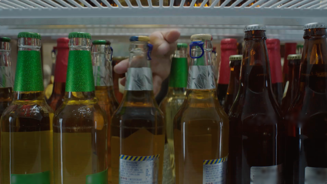 广告人干货库 哈尔滨啤酒:竟然把黄金销售位让给对手!?-广告人干货库