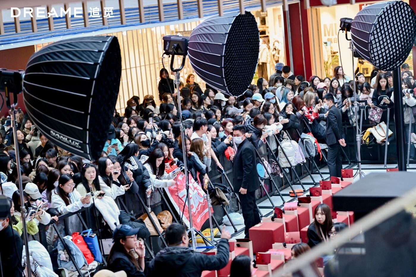 广告人干货库 追觅双十一狂欢日×张凌赫:60分钟,1亿的热爱奔赴-广告人干货库