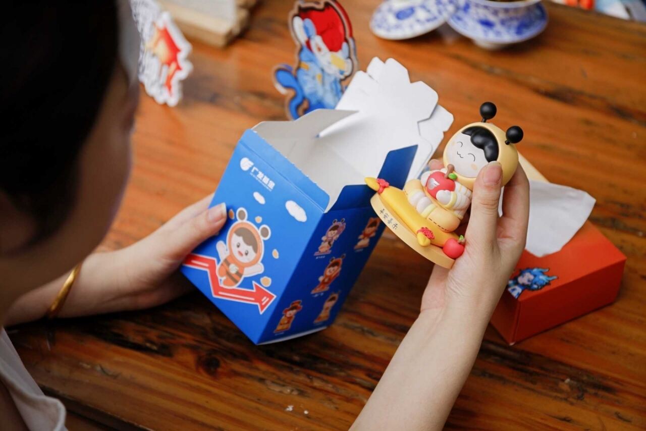 广告人干货库 这次,金融圈的风吹到了ETF定投-广告人干货库