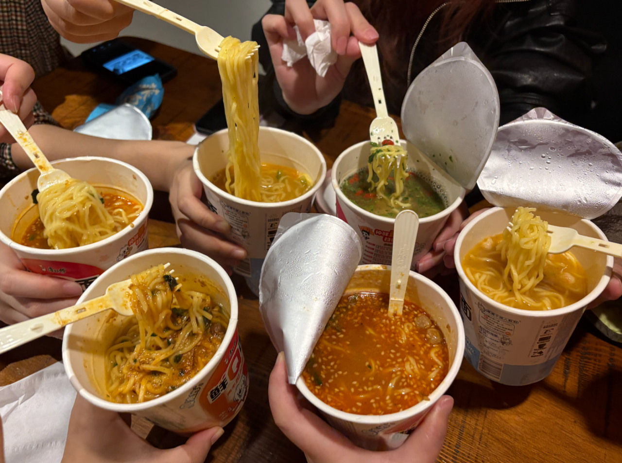 康师傅×非人哉：Q弹轻负担，神仙也下凡-广告人干货库