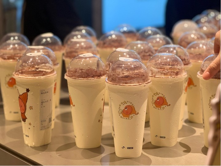 喜茶首次联名泡泡玛特星星人-广告人干货库