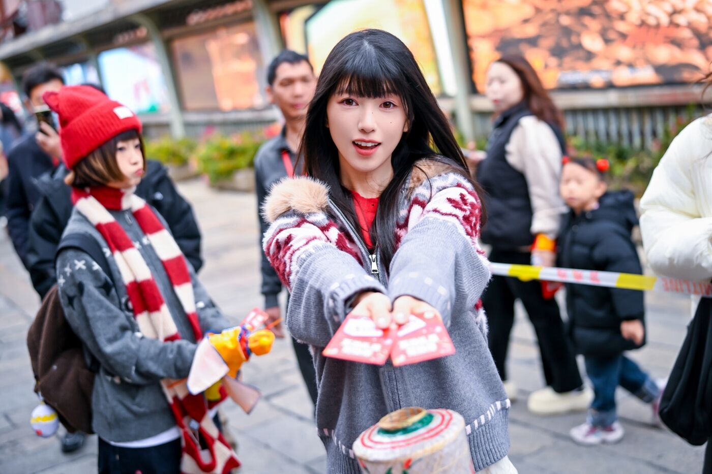 广告人干货库 三福爱整活!在泉州来了场新年妙会!-广告人干货库