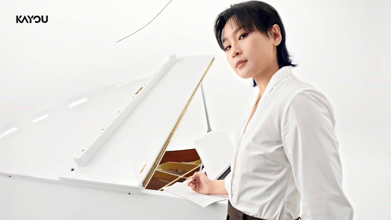 卡游×周笔畅：2026，和笔笔一起笔笔顺畅-广告人干货库