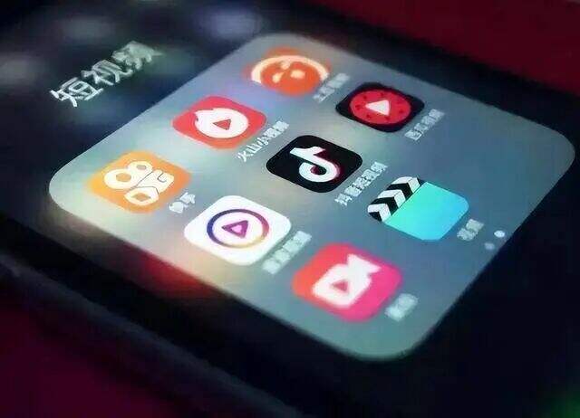 做个尊重常识的异类：2026泡泡玛特叙事白皮书-广告人干货库