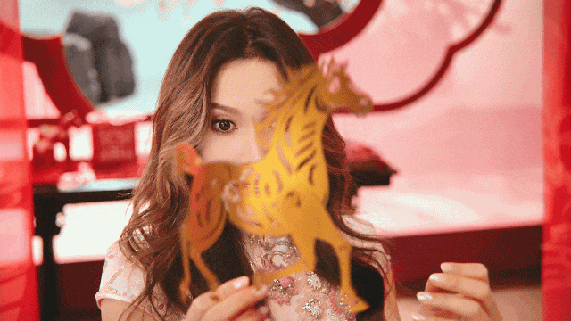 蒙牛CNY国风大片，“要强接彩头”戳中全民情绪-广告人干货库