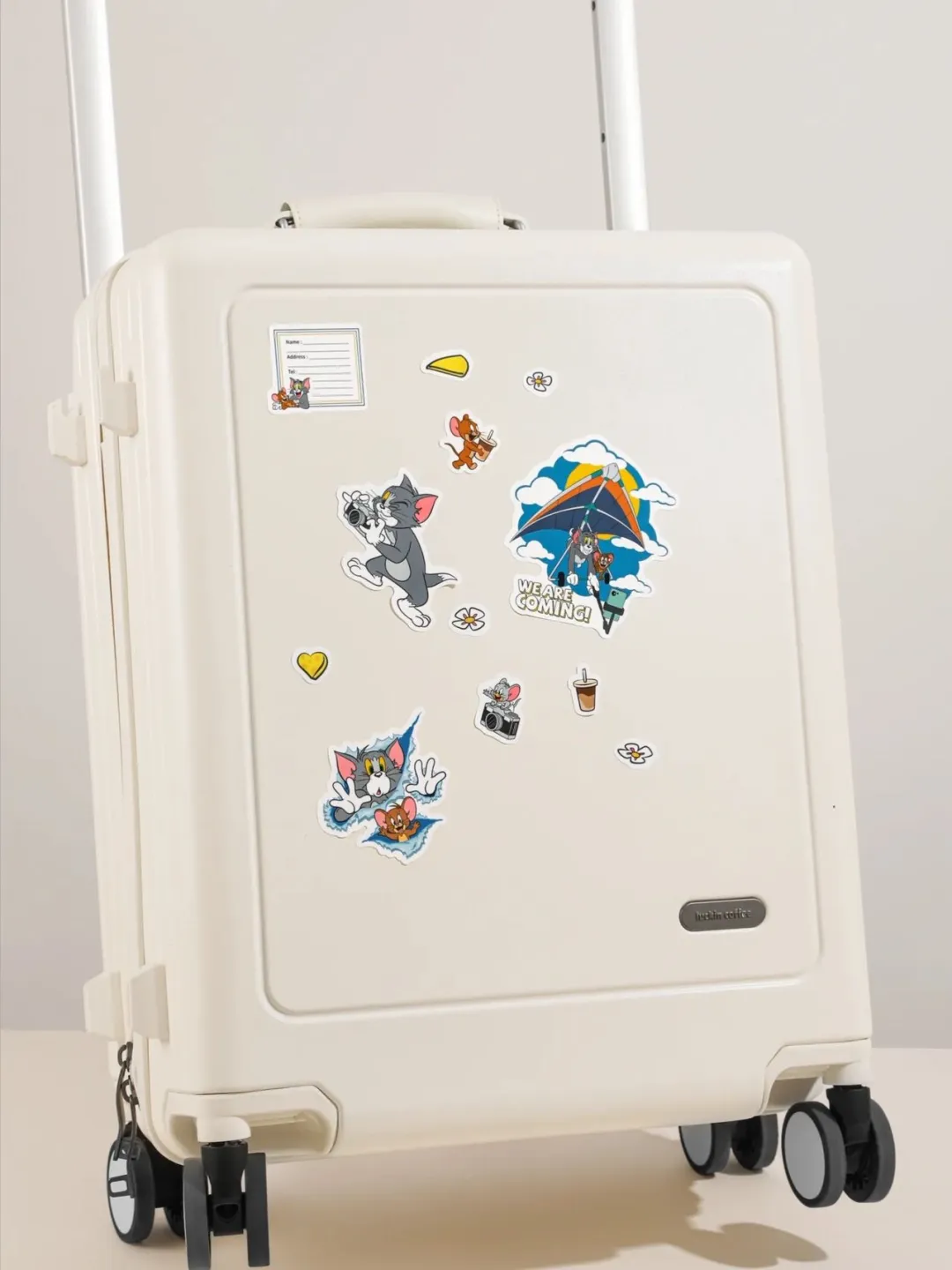 瑞幸2025年创意盘点：超强执行力！-广告人干货库