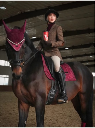 沪上阿姨联名爱马仕！14 元薅轻奢？网友：彦祖竟躺枪了。-广告人干货库