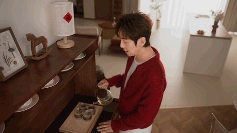 蚂蚁阿福×何炅：这次过年，带个朋友回家-广告人干货库